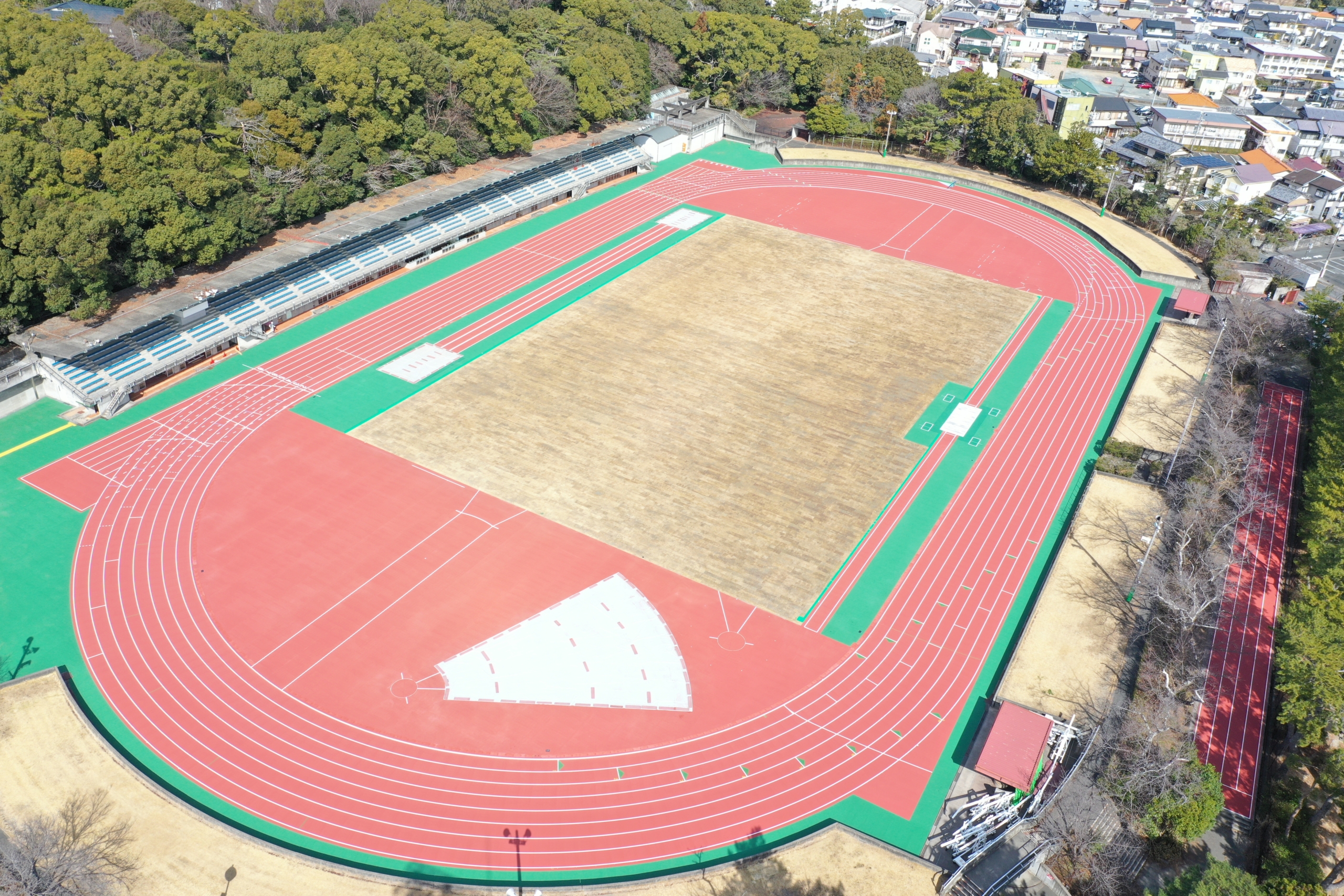 四ツ池 公園 陸上 競技 場