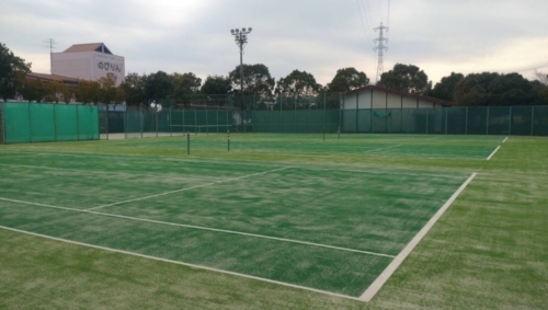 新居スポーツ広場公園 テニスコート