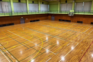 松崎町総合運動場 体育館 館内