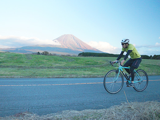 朝霧からの富士山